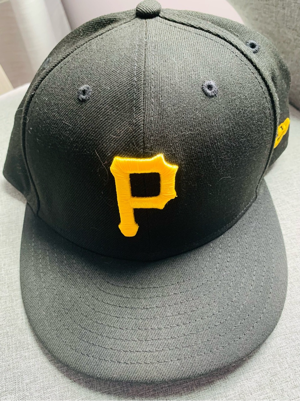 Pittsburgh Pirates New Era 59 FIFTY Baseball Cap MLB Logo Black Gold EUC 7 1/2